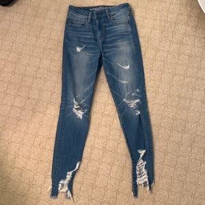 American eagle HIGH RISE jeans US size 4